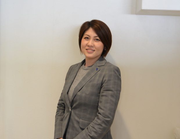 定舎　貴久子