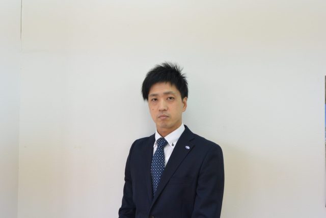 小林　亮
